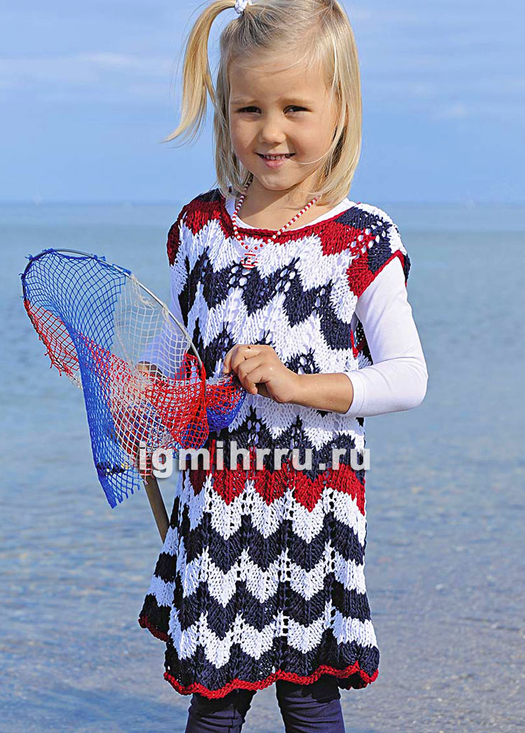 Для девочки 1,5-9 лет. Трехцветное летнее платье с зигзагами. Вязание спицами