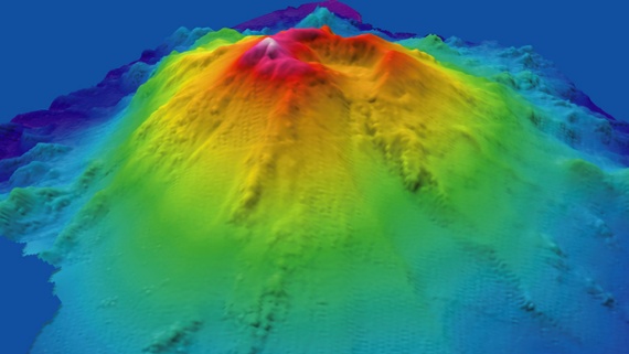 Вулкан на тектонической плите, связанный с крупными землетрясениями