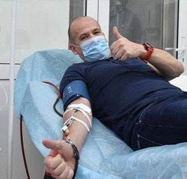 Александр Бречалов сдал плазму
крови для лечения заразившихся
коронавирусом