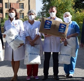 Волгоградские единороссы передали
медикам партию средств
индивидуальной защиты