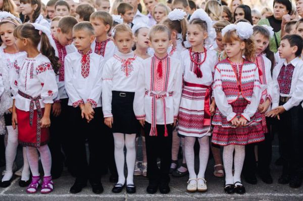 Школьная линейка на Украине